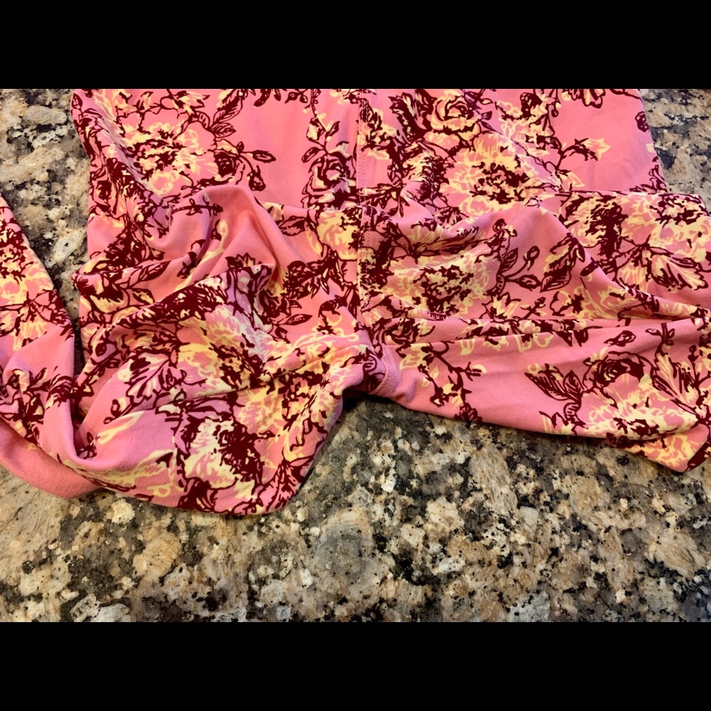 “Vintage” LuLaRoe One Size Leggings - Picture 3 of 4